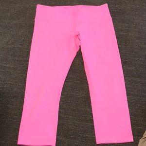 Lululemon pink crop pants